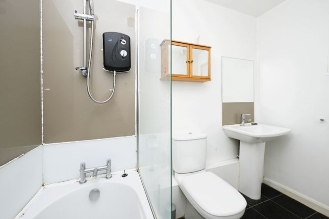 Flat for sale in Derby Street, Nottingham, Nottinghamshire