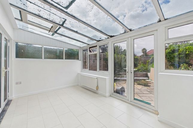 257, South Farm Road, Worthing photo 3