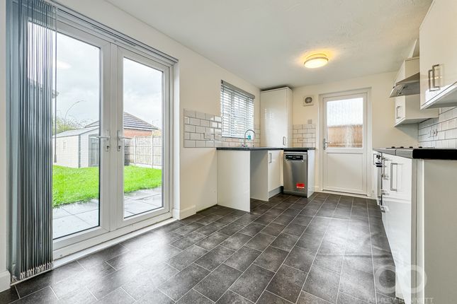 End terrace house to rent in Hill House Drive, Chadwell St. Mary, Grays