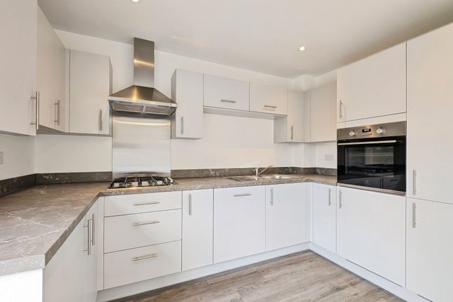 12 Yealm Close, Chellaston, Derbyshire photo 3