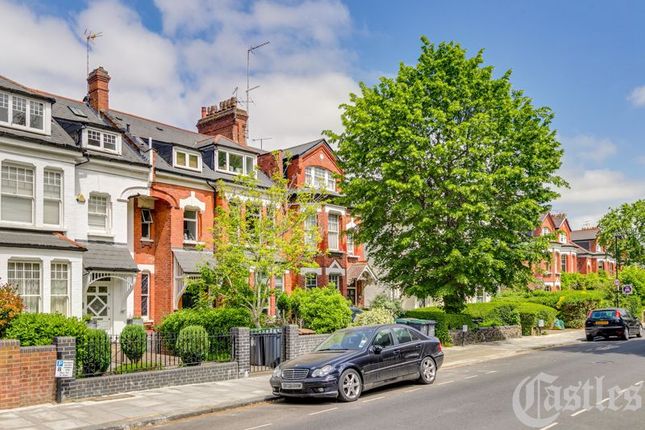Terraced house for sale in Avenue Road, London