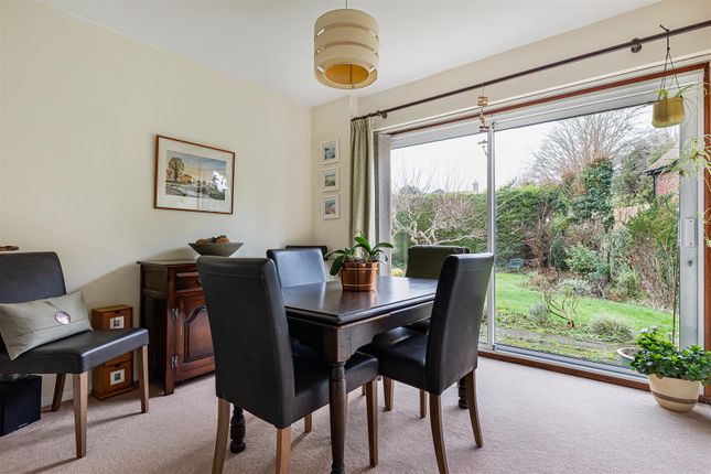 4, Oakmead, Meopham photo 4