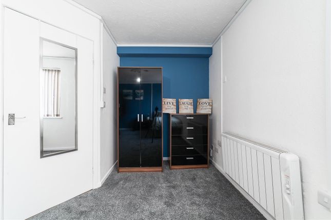 Room, 1, Hazel Close, Blackburn photo 2