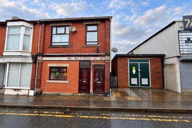 3-bed flat on 37 & 37A, North Valley Road, Colne, £130,000