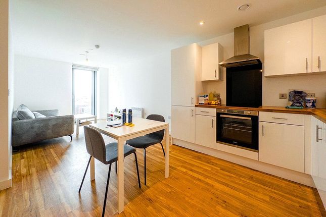 Flat for sale in Media City Tower, Media City, Salford Quays, Salford