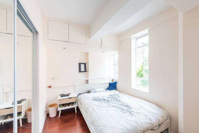 Flat to rent in Sloane Avenue, Chelsea, London