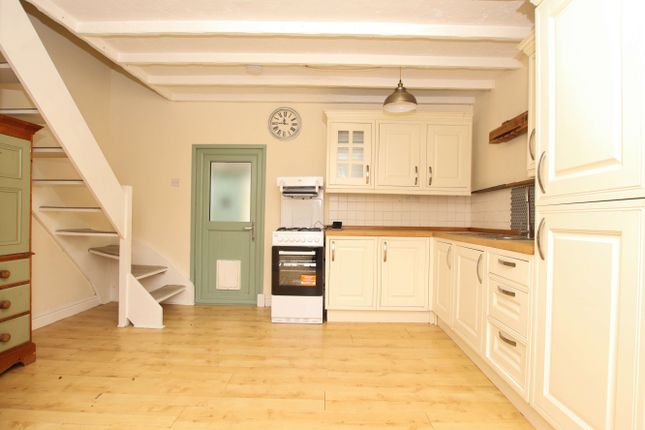 19, High Street, Llantrisant photo 4