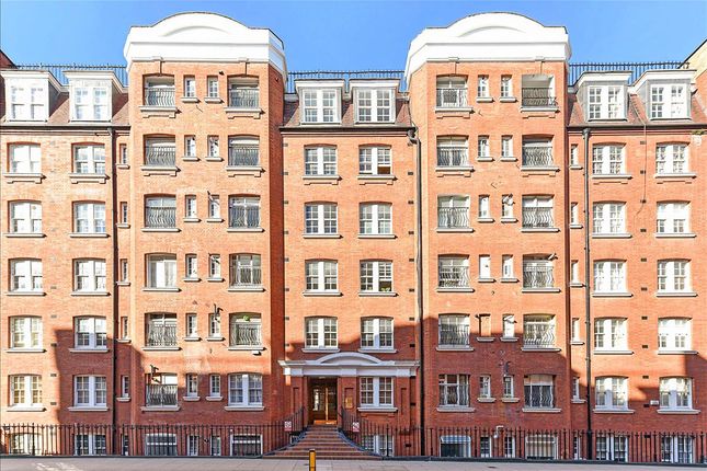 Thumbnail Flat to rent in Knollys House, Tavistock Place, Bloomsbury, London