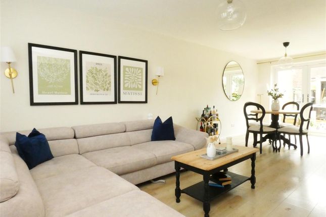 15, Hawke Green, Liverpool photo 2