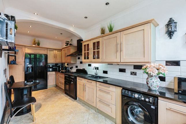 20, Knowsley Avenue, Lancashire photo 4