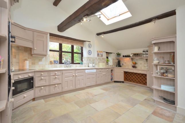 Leapgate Farm, Timsbury Road, Farmborough photo 3