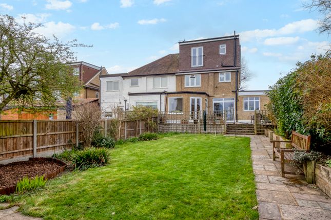 67 Newbolt Avenue, Cheam, Sutton photo 3