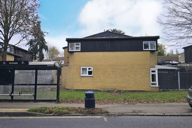2-bed flat on 39, Kiln Shaw, Basildon, £120,000