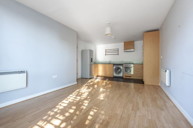 Flat for sale in Judd Apartments, Great Amwell Lane, London
