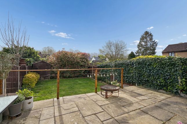 54, Ladywalk, Rickmansworth photo 4
