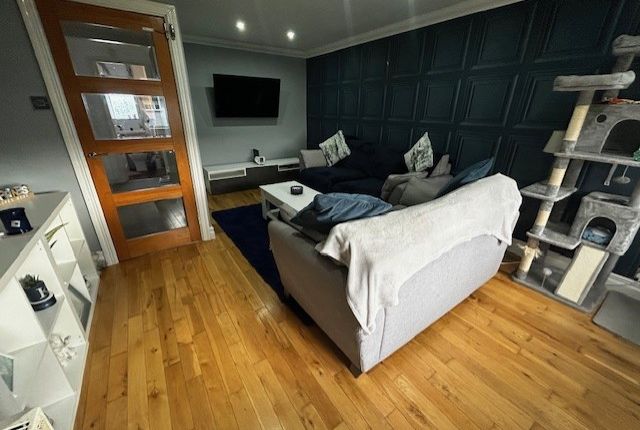 EARLSTON CRESCENT, North Lanarkshire photo 5