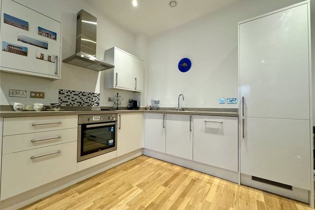 2 Providence House,, Bartley Way, Hampshire photo 2