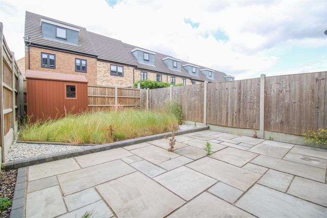 34, Rodin Drive, Harlow photo 3