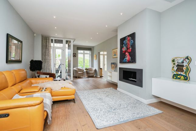 Woodlands, Mayfield Grange, 13, Little Trodgers Lane, East Sussex photo 4