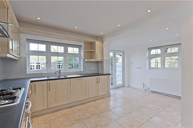1, The Knoll, Surrey photo 2