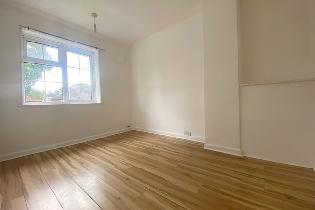 86, London photo 4