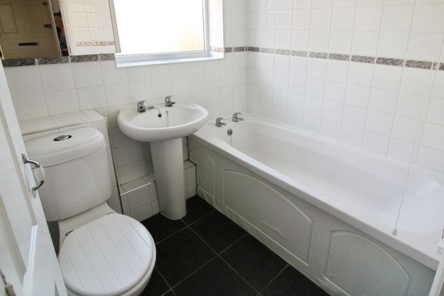 Flat 2, Granville Court, Harvel Crescent, Abbey Wood photo 4