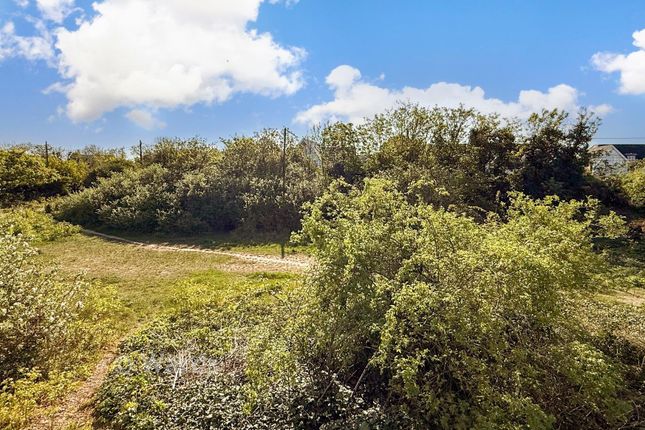 Studio house on Beach Hut, West Beach, Whitstable, £27,500