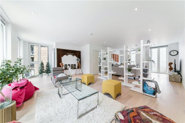 Thumbnail Terraced house for sale in Nautical Drive, London