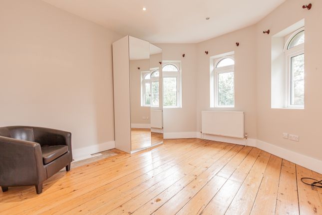 Detached house to rent in Headington Road, Oxford