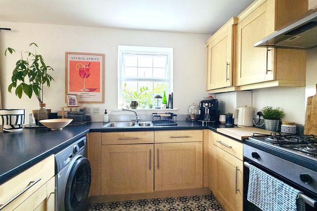 Flat 4 Page House, Didsbury Close, York photo 4