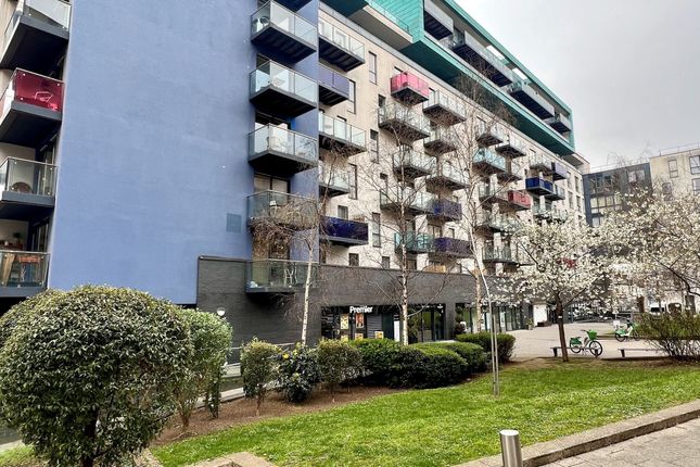 54 Conington Road, London photo 2