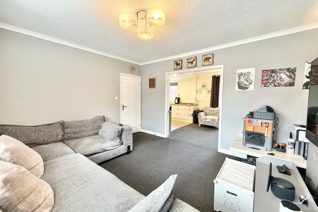 20, Windsor Drive, Sunderland photo 3