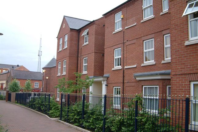 Flat to rent in Tribune House, Factory Road, Hinckley