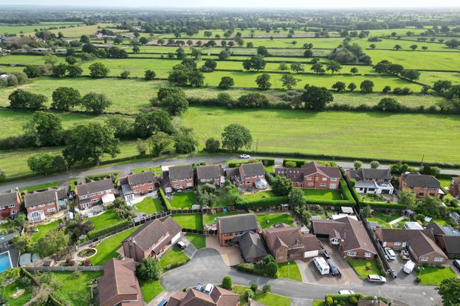 Peregrine Close, Darnhall, Winsford CW7, 4 bedroom detached house for ...