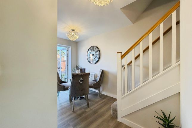 2, Oaklands Drive, Bury St. Edmunds photo 4