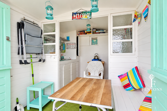 H358, High Wall, Frinton-on-Sea photo 4
