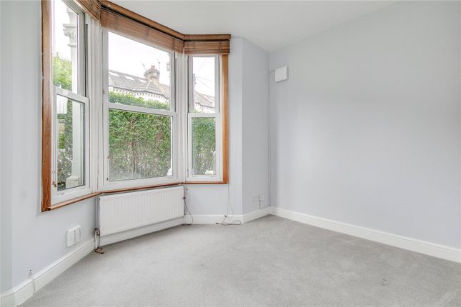 Flat to rent in Forthbridge Road, London