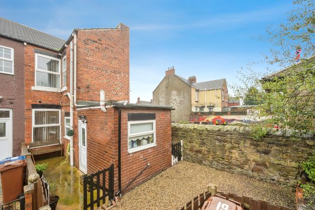 19, Furlong Road, Rotherham photo 4