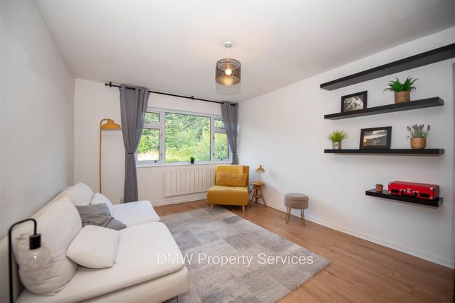 Flat to rent in Malcolm Close, Mapperley Park, Nottingham