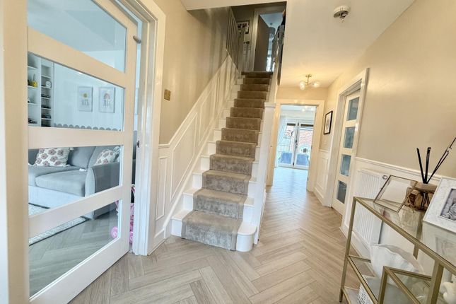 48, Meadow Brown Road, Leeds photo 2