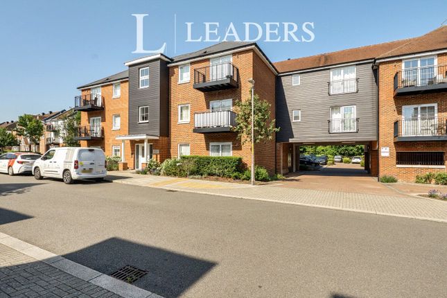1-bed flat on 7 Romney Court,, Campion Square, Sevenoaks, £108,000