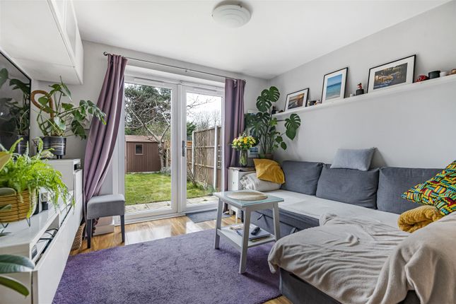 Town house for sale in Wren Cottage, Royal Avenue, Calcot, Reading