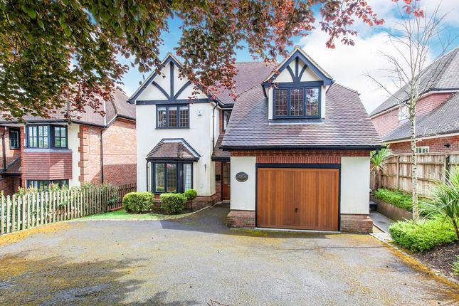 Thumbnail Detached house to rent in Kingsway, Chalfont St. Peter, Gerrards Cross