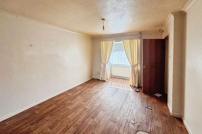 6, Heol Morien, Treharris photo 3