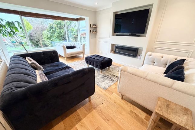 3, Elizabeth Grove, Dudley photo 2