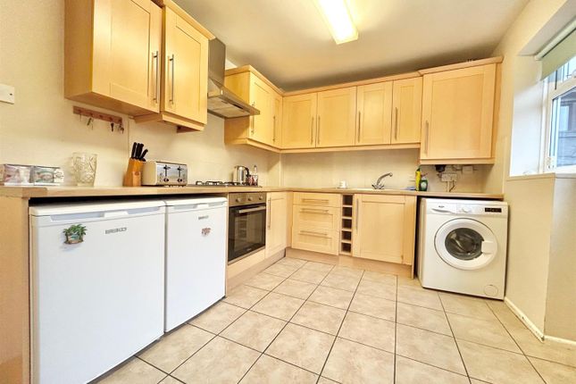 6, Farnworth Street, Leigh photo 4