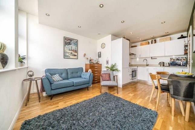 Thumbnail Flat for sale in Streatham High Road, London