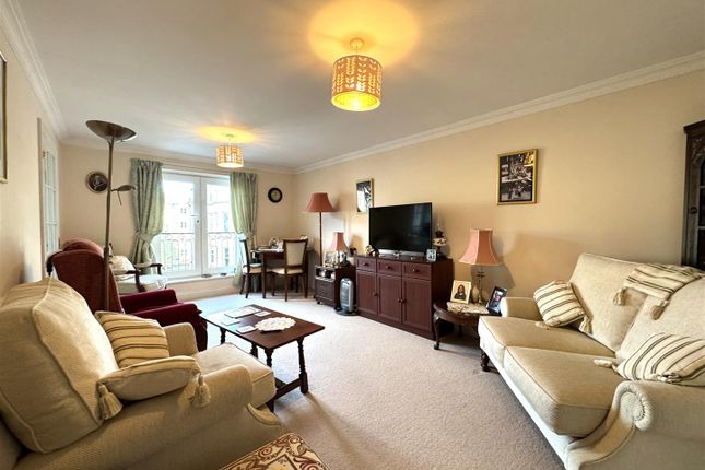 Flat 31 Pegasus Court, 58, Beach Road, Weston-Super-Mare photo 3