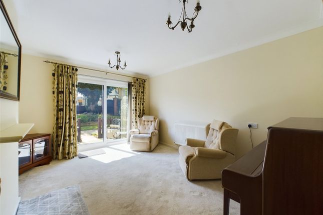 Flat for sale in Church Road, Churchdown, Gloucester, Gloucestershire