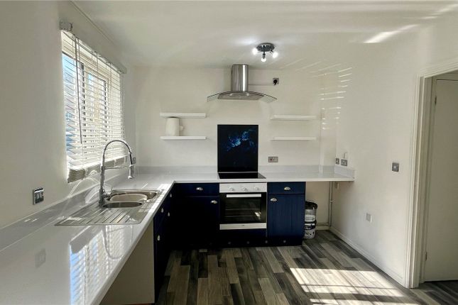 23, Helena Court, St. Austell photo 4